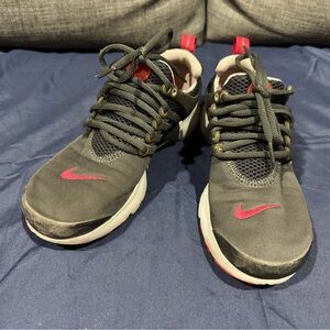 ❤️ Nike Air Presto Anthracite Gym Red 833875-005 Big Kids GS 5Y,  Womens 7 ❤️